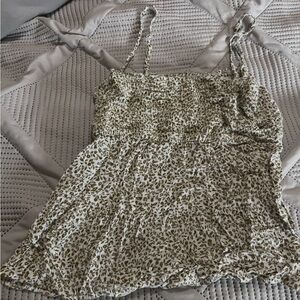 Paper Crane Green and White Floral Tank Top